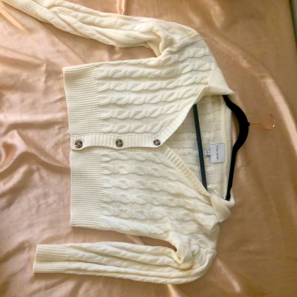 Pink rose white cartagain size small